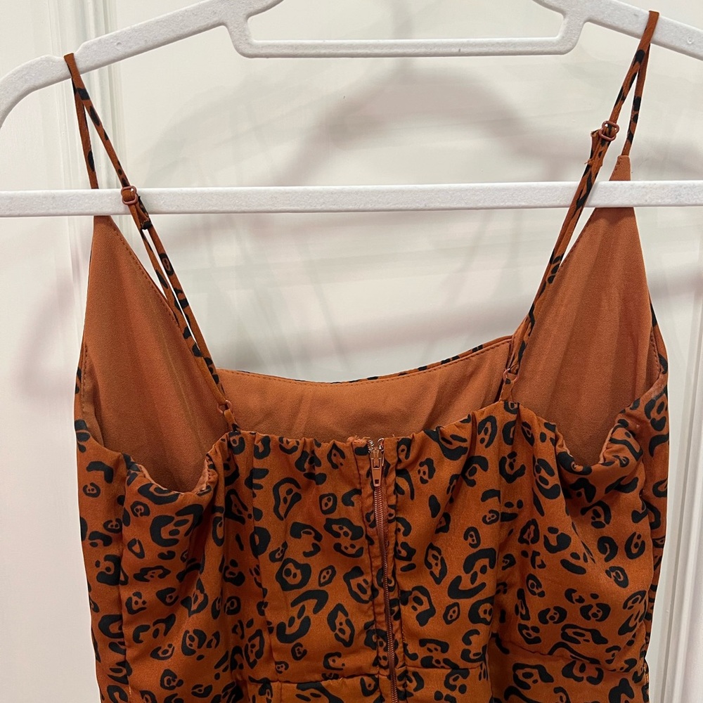 Nordstrom Row A Square Neck Cheetah Midi Dress - Picture 9 of 12